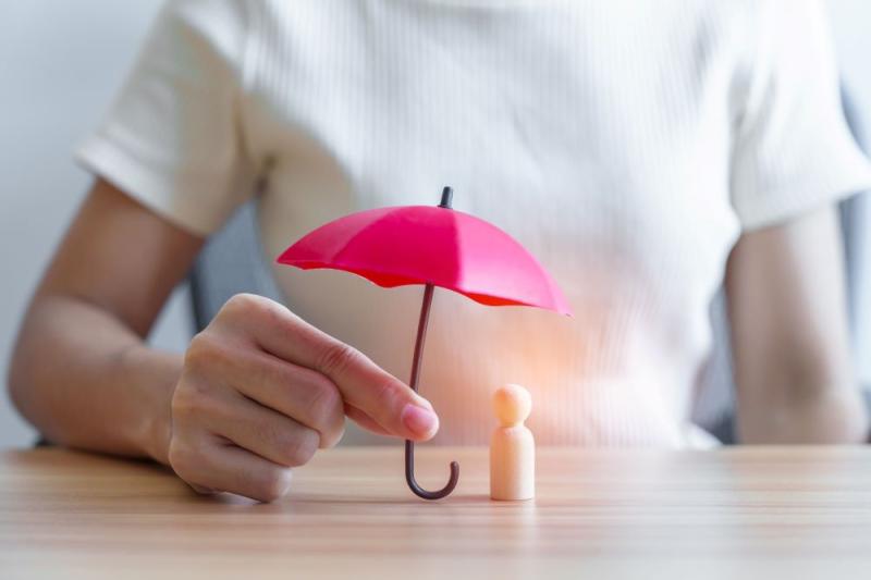 Ansprechstelle sexualisierte Gewalt - Foto:iStock.com/Panuwat Dangsungnoen