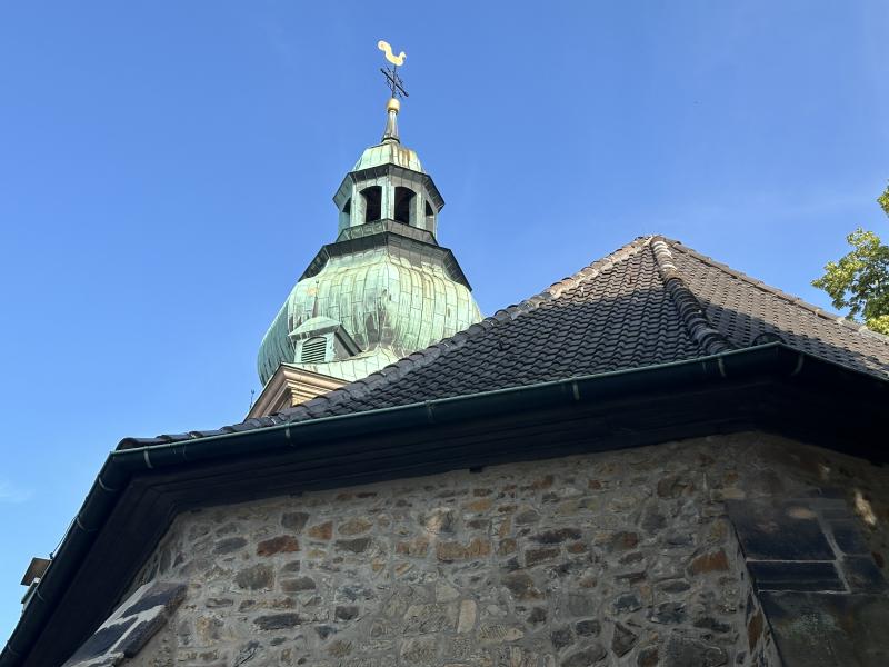 Vorbereitung der Zukunftssynode 2025 - Tagung der Landessynode in Bad Salzulfen - hier der Turm der Stadtkirche.